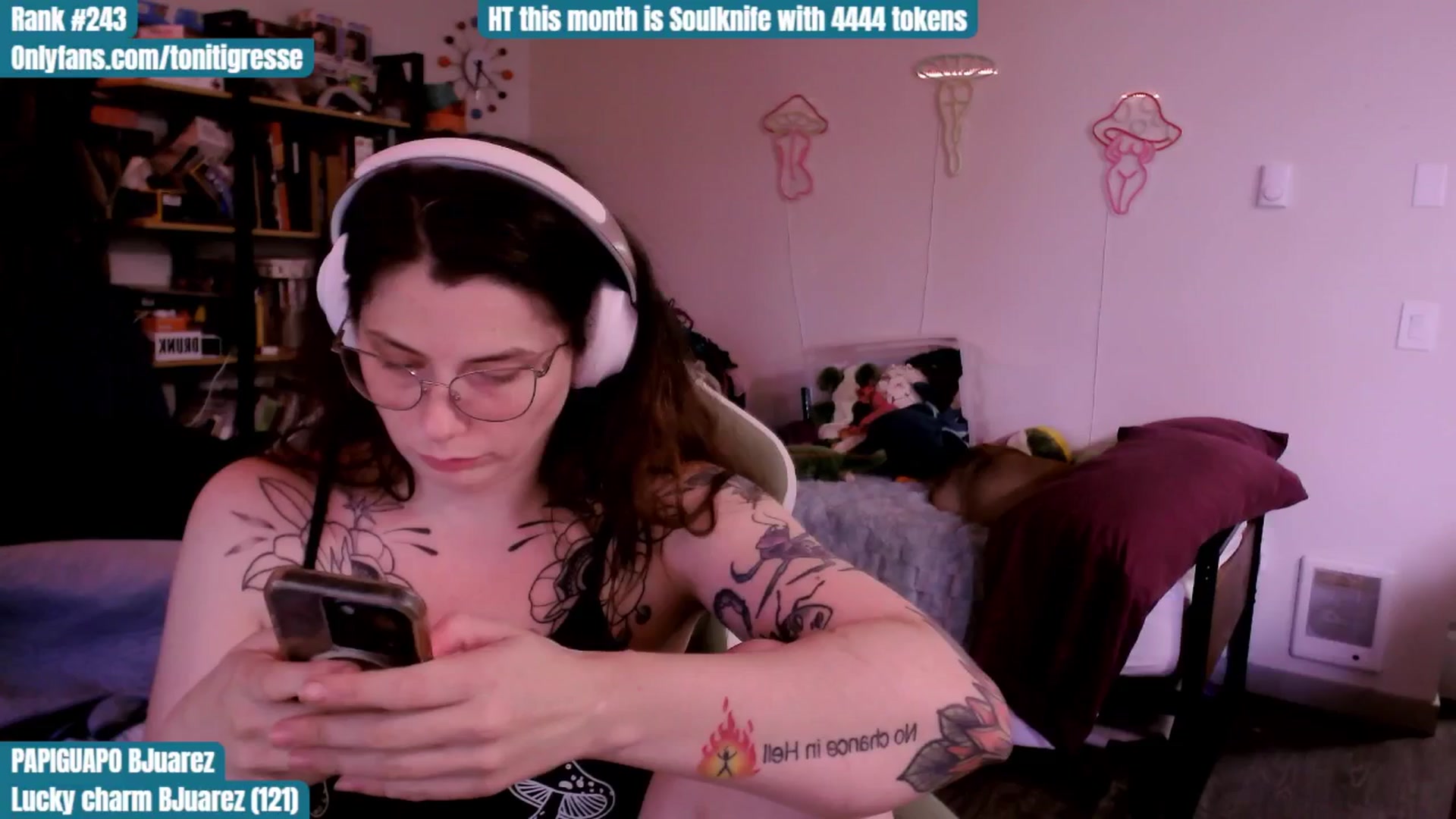Gallery image thumbnail from ToniTigresse's myfreecams stream on, 08/11/2025, 02:34 image 12 of 20