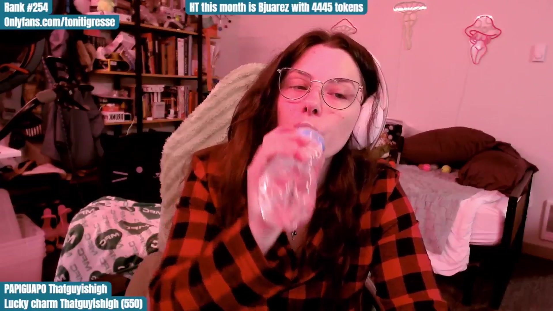 Gallery image thumbnail from ToniTigresse's myfreecams stream on, 08/14/2025, 21:07 image 14 of 20
