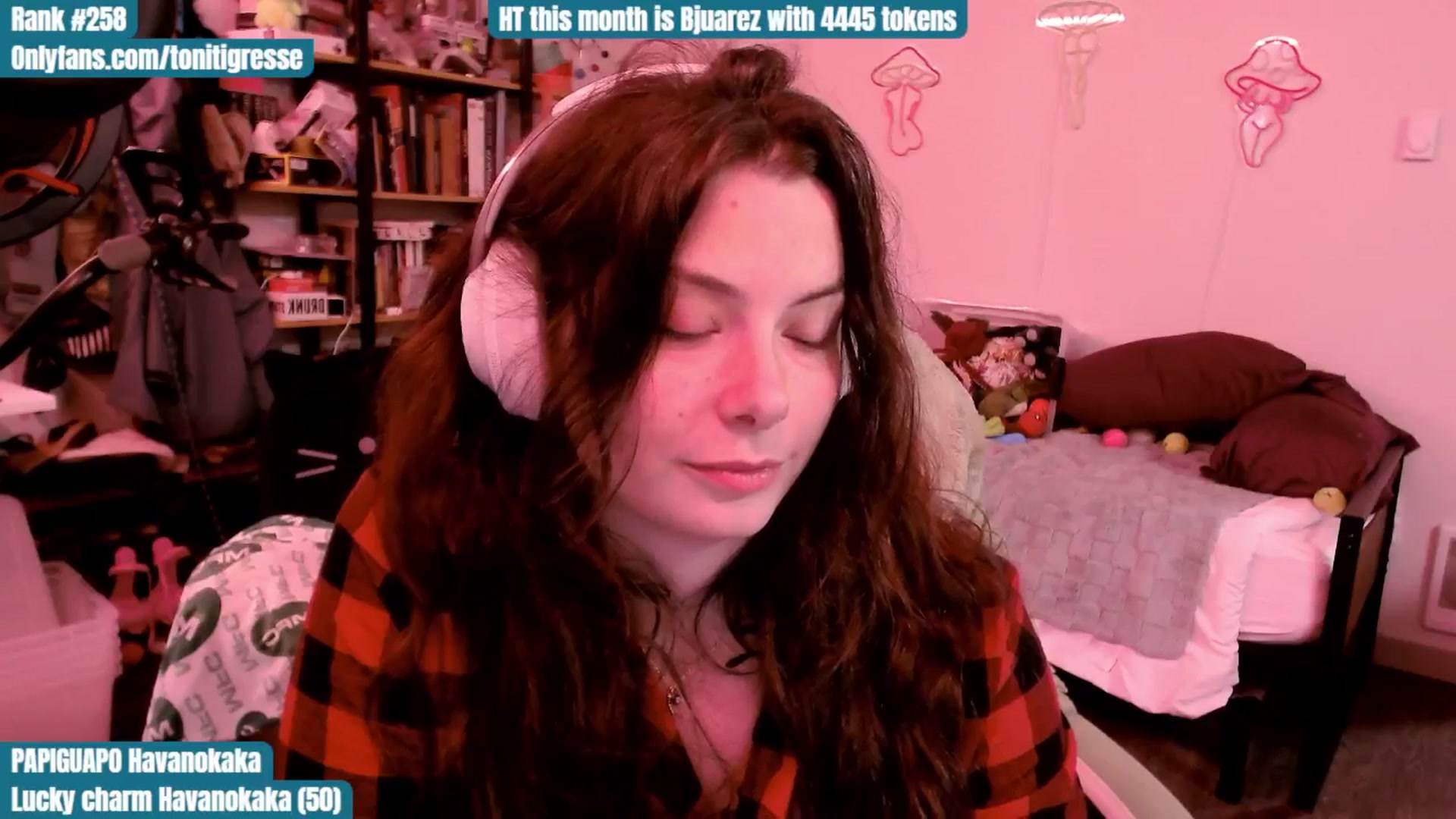 Gallery image thumbnail from ToniTigresse's myfreecams stream on, 08/14/2025, 21:07 image 7 of 20