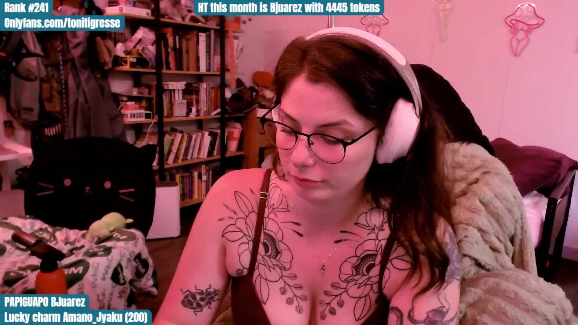 Gallery image thumbnail from ToniTigresse's myfreecams stream on, 08/16/2025, 03:36 image 3 of 20