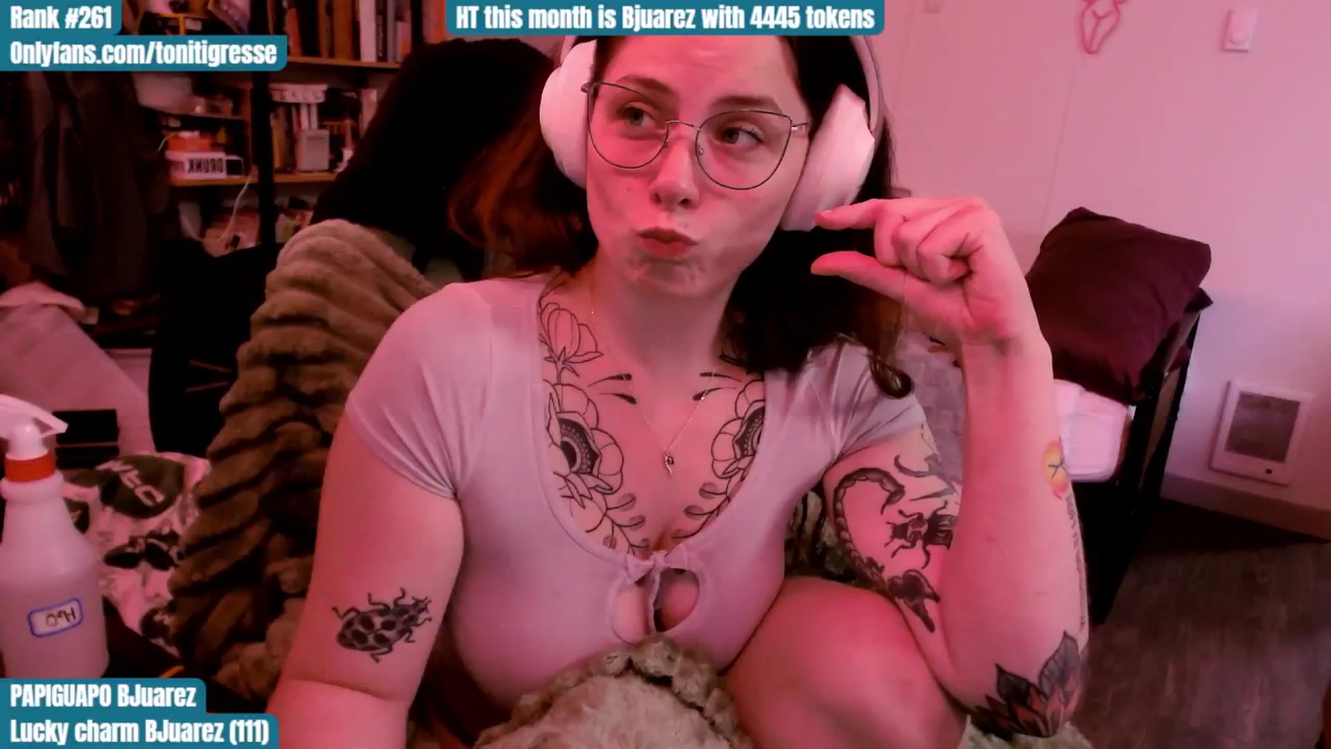 Gallery image thumbnail from ToniTigresse's myfreecams stream on, 08/17/2025, 24:52 image 7 of 20