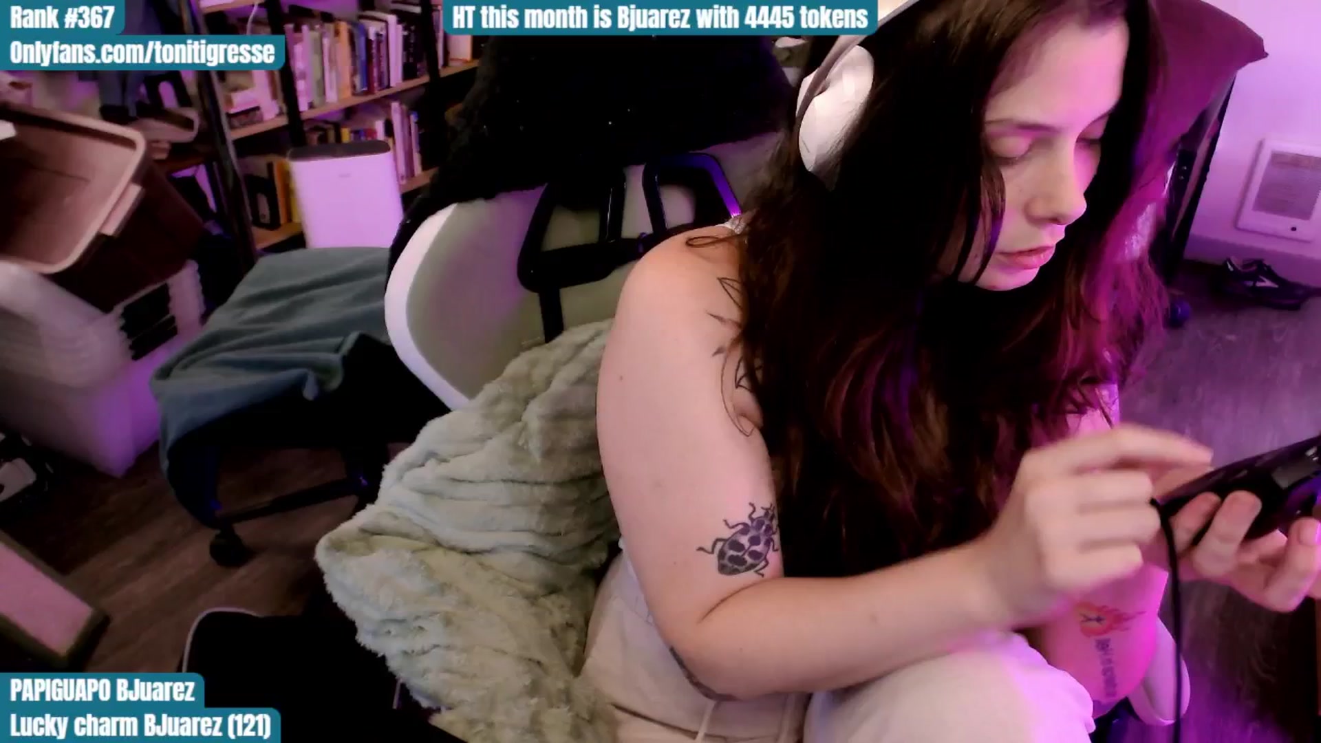 Gallery image thumbnail from ToniTigresse's myfreecams stream on, 08/24/2025, 01:48 image 18 of 20
