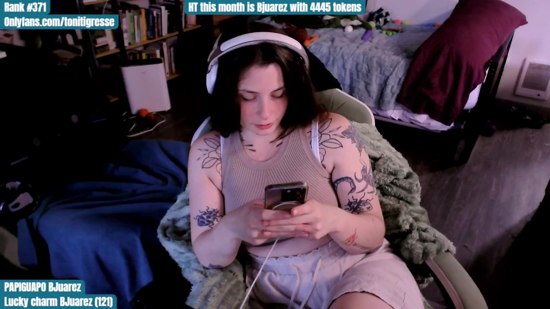 Gallery image thumbnail from ToniTigresse's myfreecams stream on, 08/24/2025, 01:48 image 12 of 20