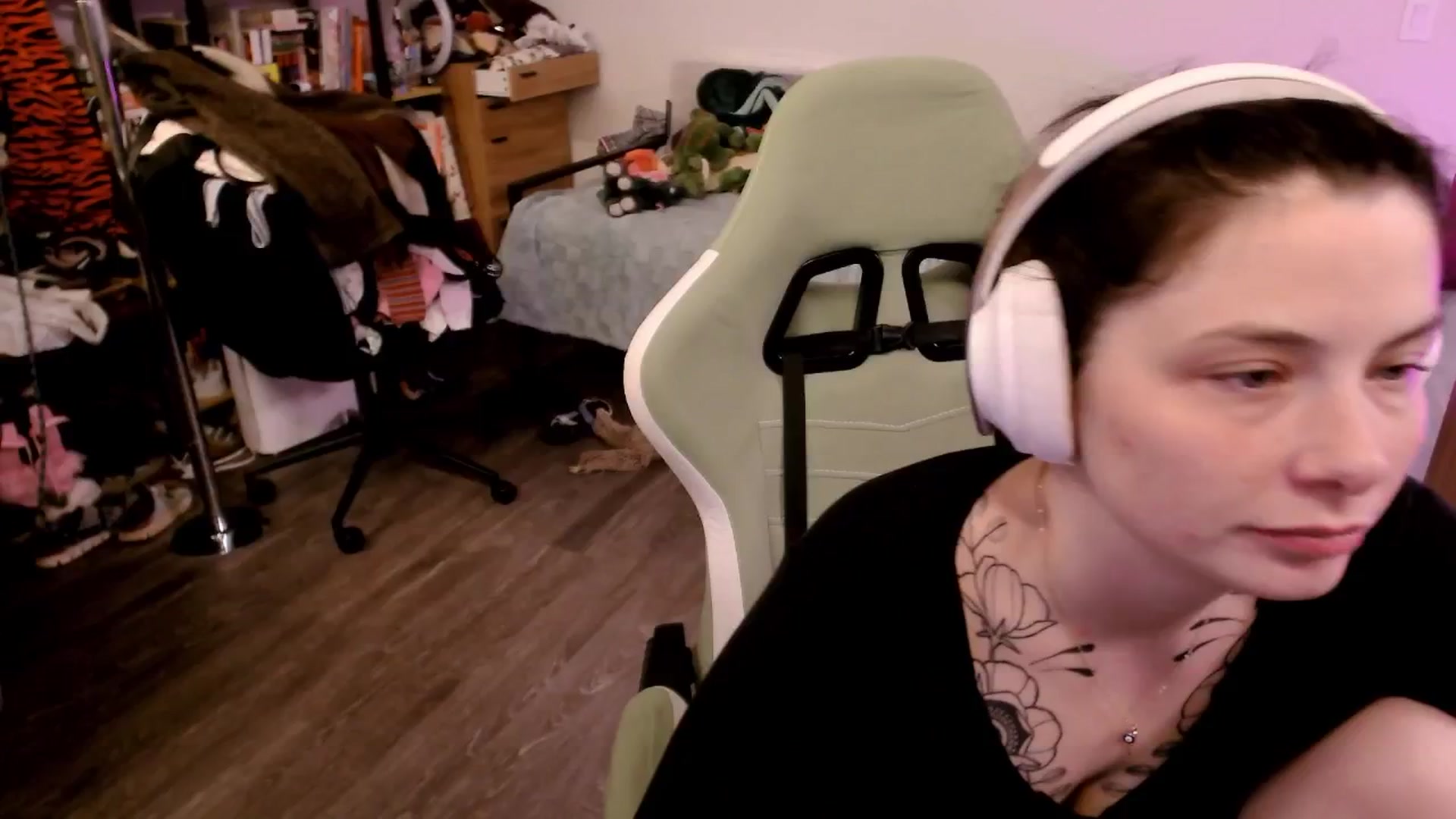 Gallery image thumbnail from ToniTigresse's myfreecams stream on, 09/30/2025, 02:42 image 6 of 20