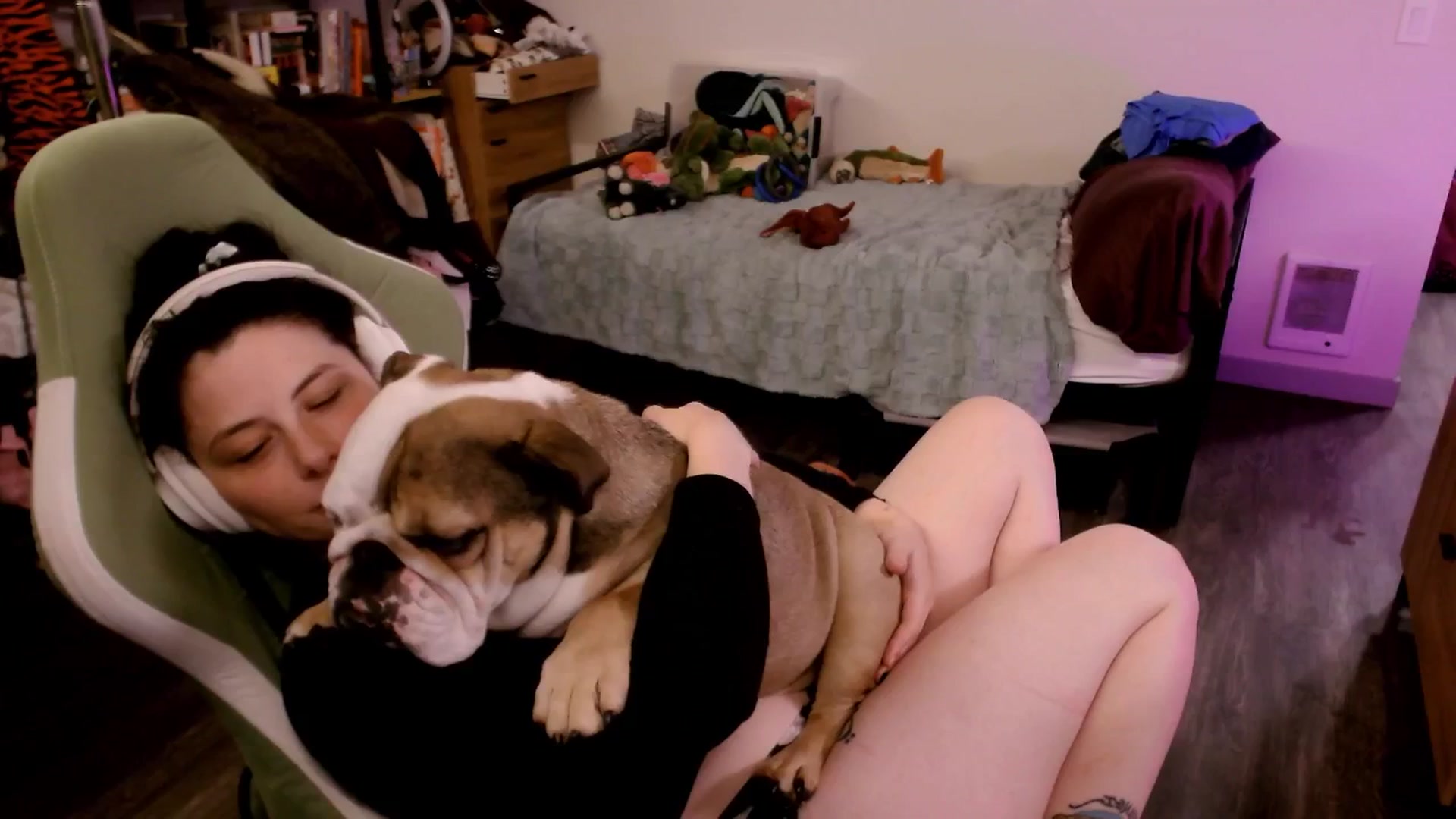 Gallery image thumbnail from ToniTigresse's myfreecams stream on, 09/30/2025, 02:42 image 12 of 20