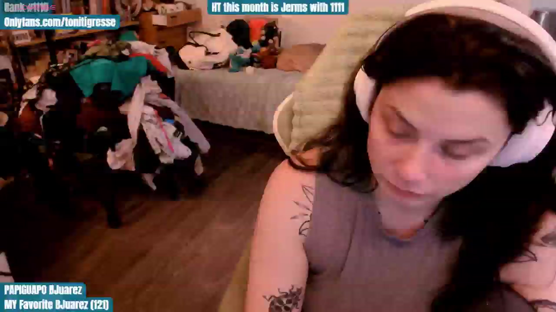 Gallery image thumbnail from ToniTigresse's myfreecams stream on, 10/19/2025, 03:07 image 3 of 20