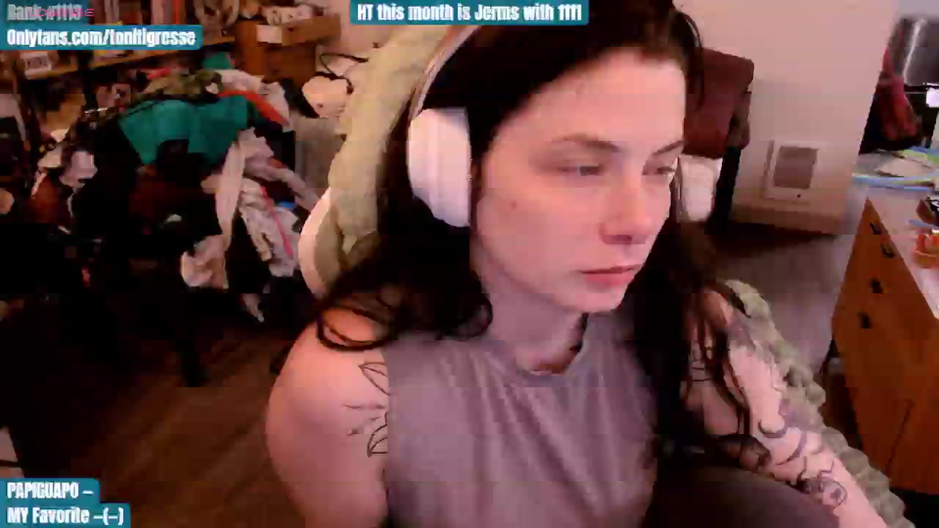 Gallery image thumbnail from ToniTigresse's myfreecams stream on, 10/19/2025, 03:07 image 2 of 20