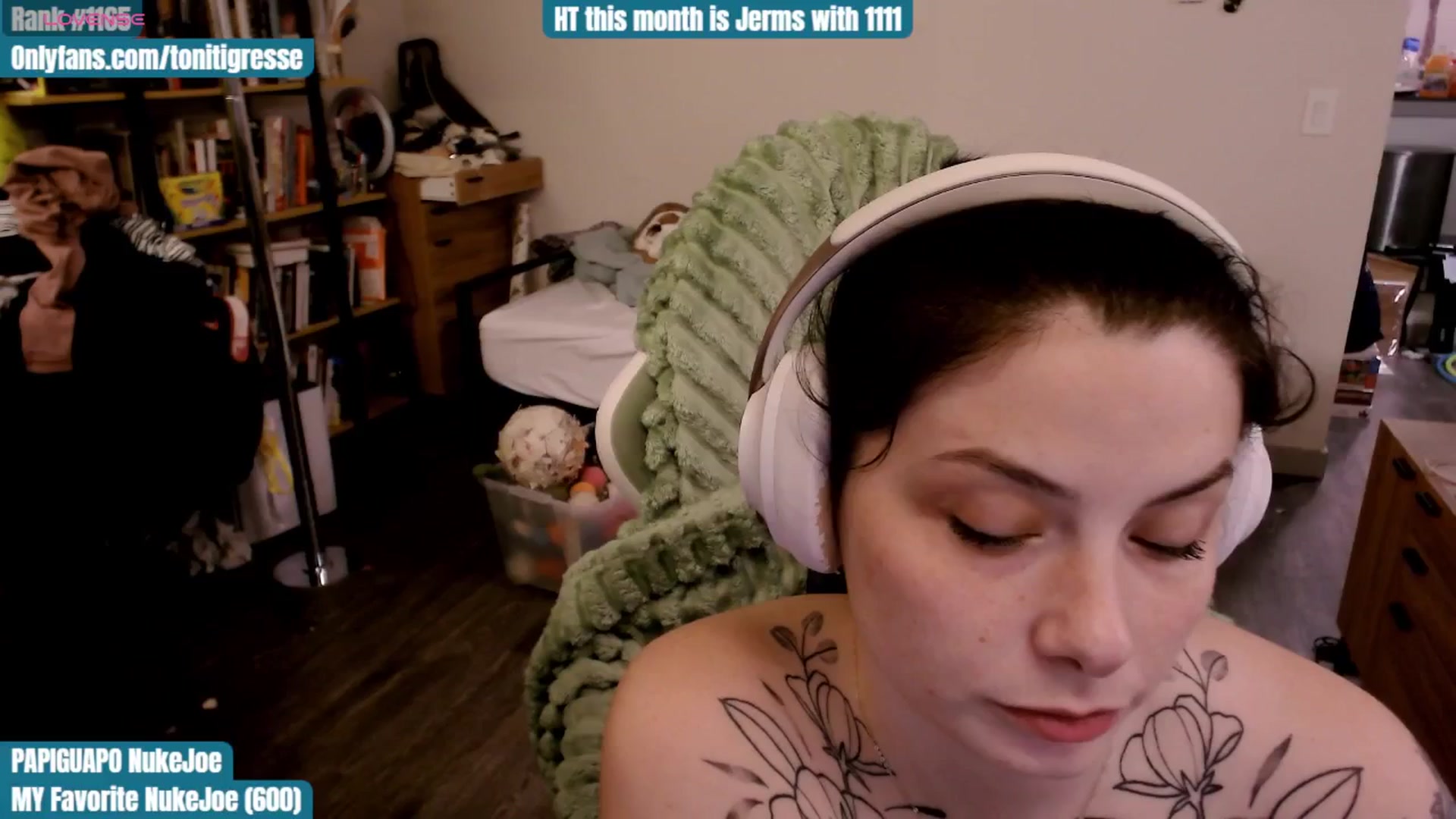 Gallery image thumbnail from ToniTigresse's myfreecams stream on, 10/28/2025, 02:03 image 6 of 20
