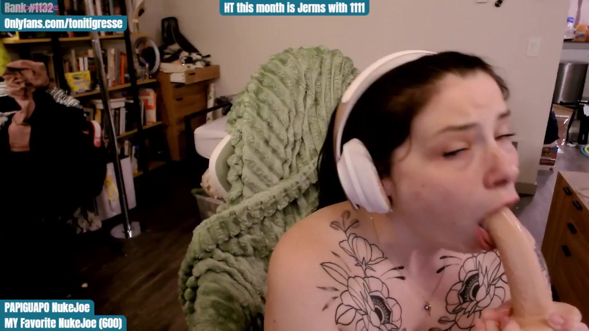 Gallery image thumbnail from ToniTigresse's myfreecams stream on, 10/28/2025, 02:03 image 8 of 20