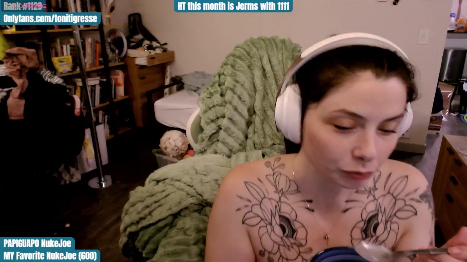 Gallery image thumbnail from ToniTigresse's myfreecams stream on, 10/28/2025, 02:03 image 16 of 20