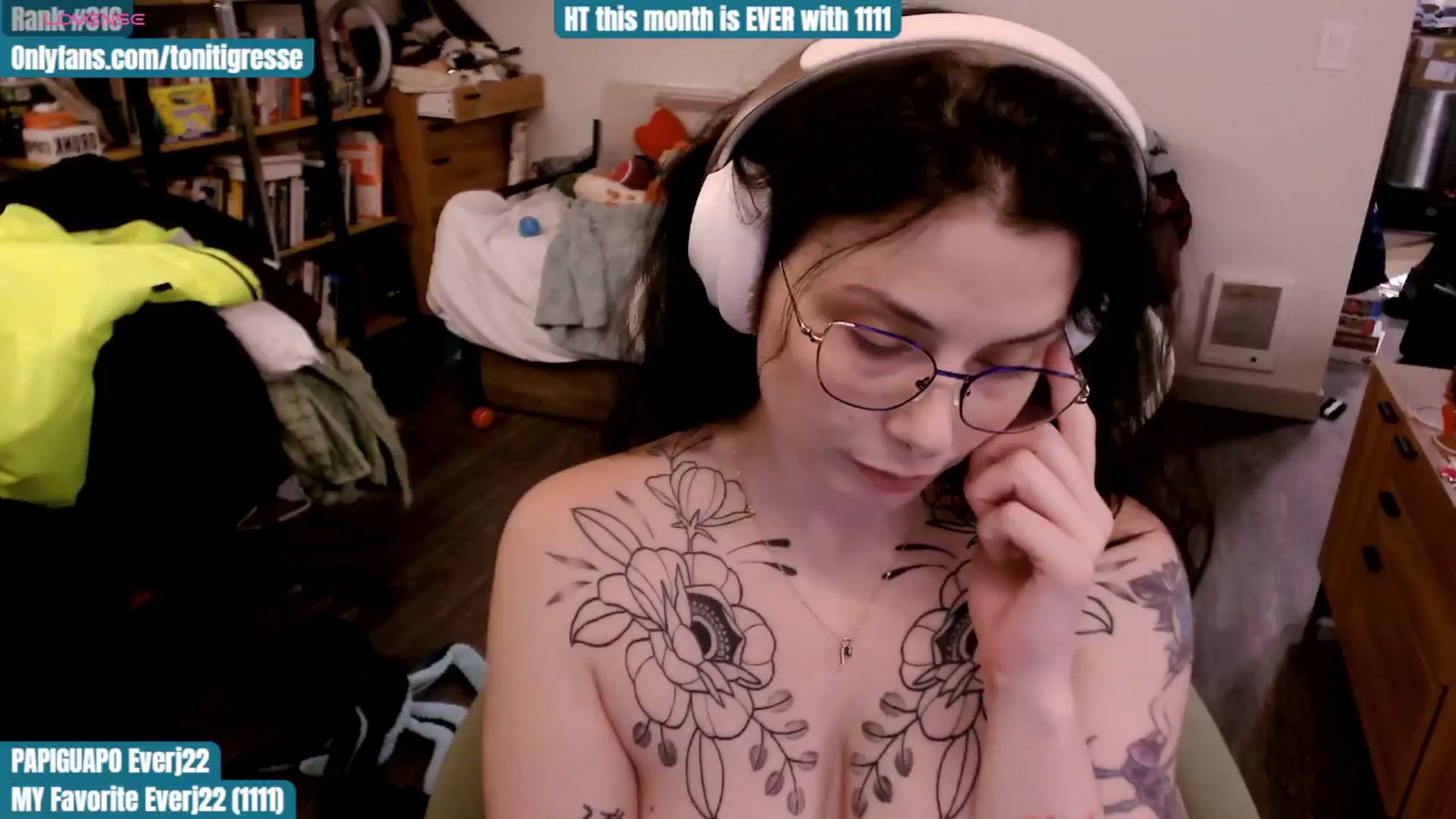 Gallery image thumbnail from ToniTigresse's myfreecams stream on, 11/03/2025, 02:48 image 15 of 20