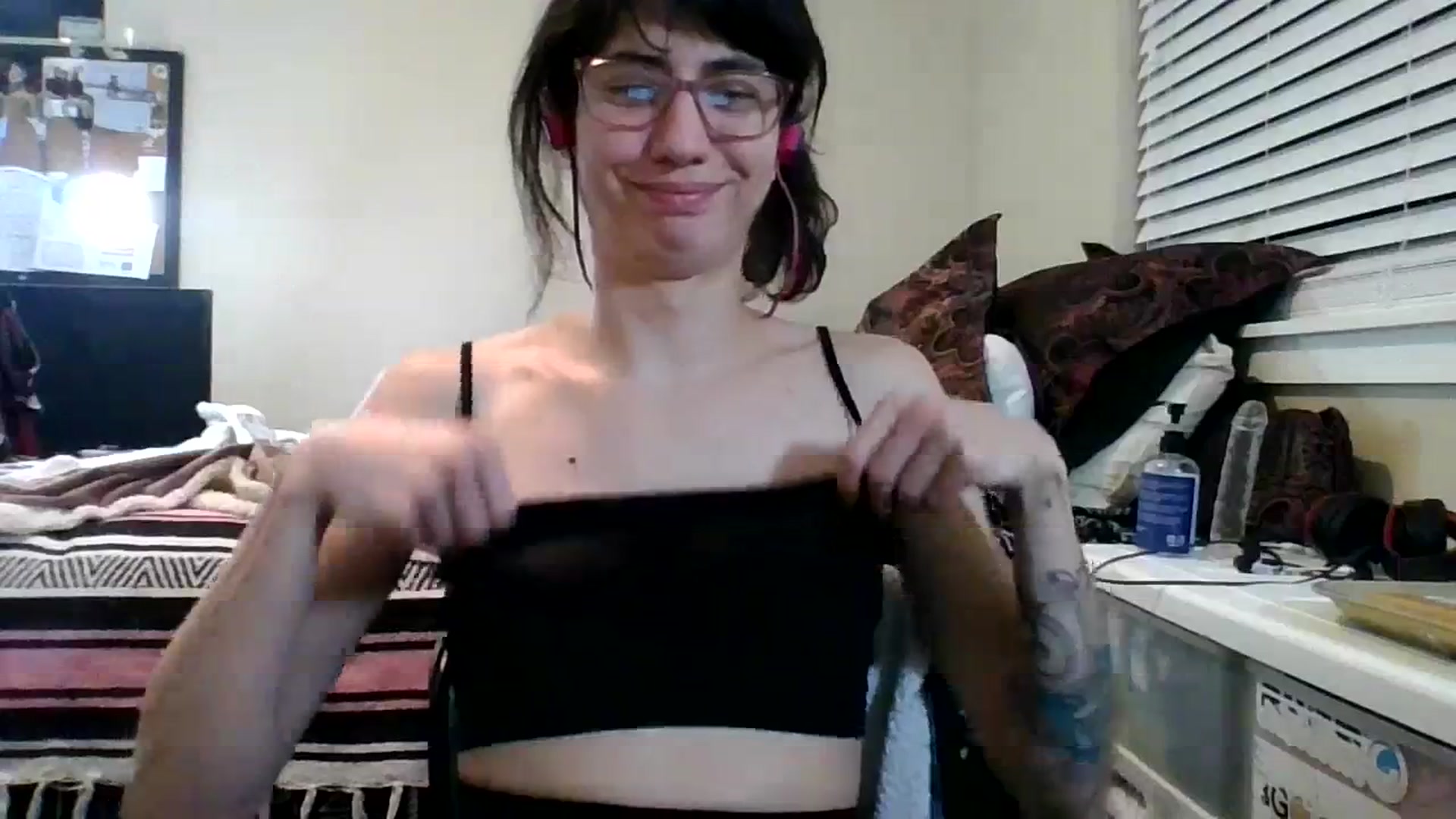 Gallery image thumbnail from ToniTime's myfreecams stream on, 11/19/2023, 13:29 image 14 of 20