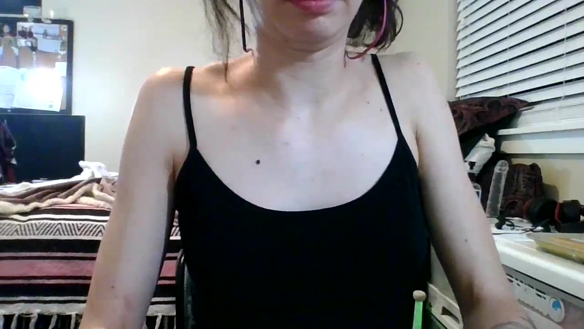 Gallery image thumbnail from ToniTime's myfreecams stream on, 11/19/2023, 13:29 image 16 of 20
