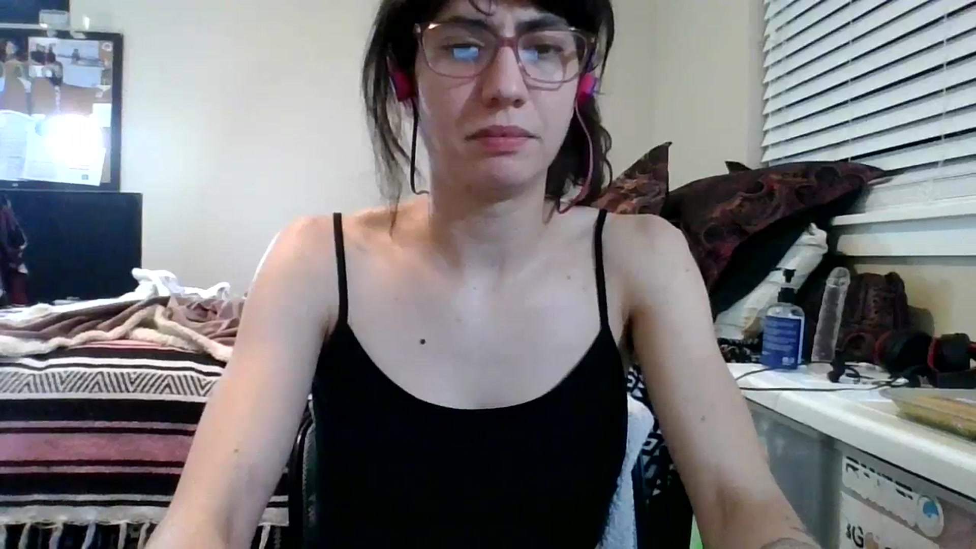 Gallery image thumbnail from ToniTime's myfreecams stream on, 11/19/2023, 13:29 image 15 of 20