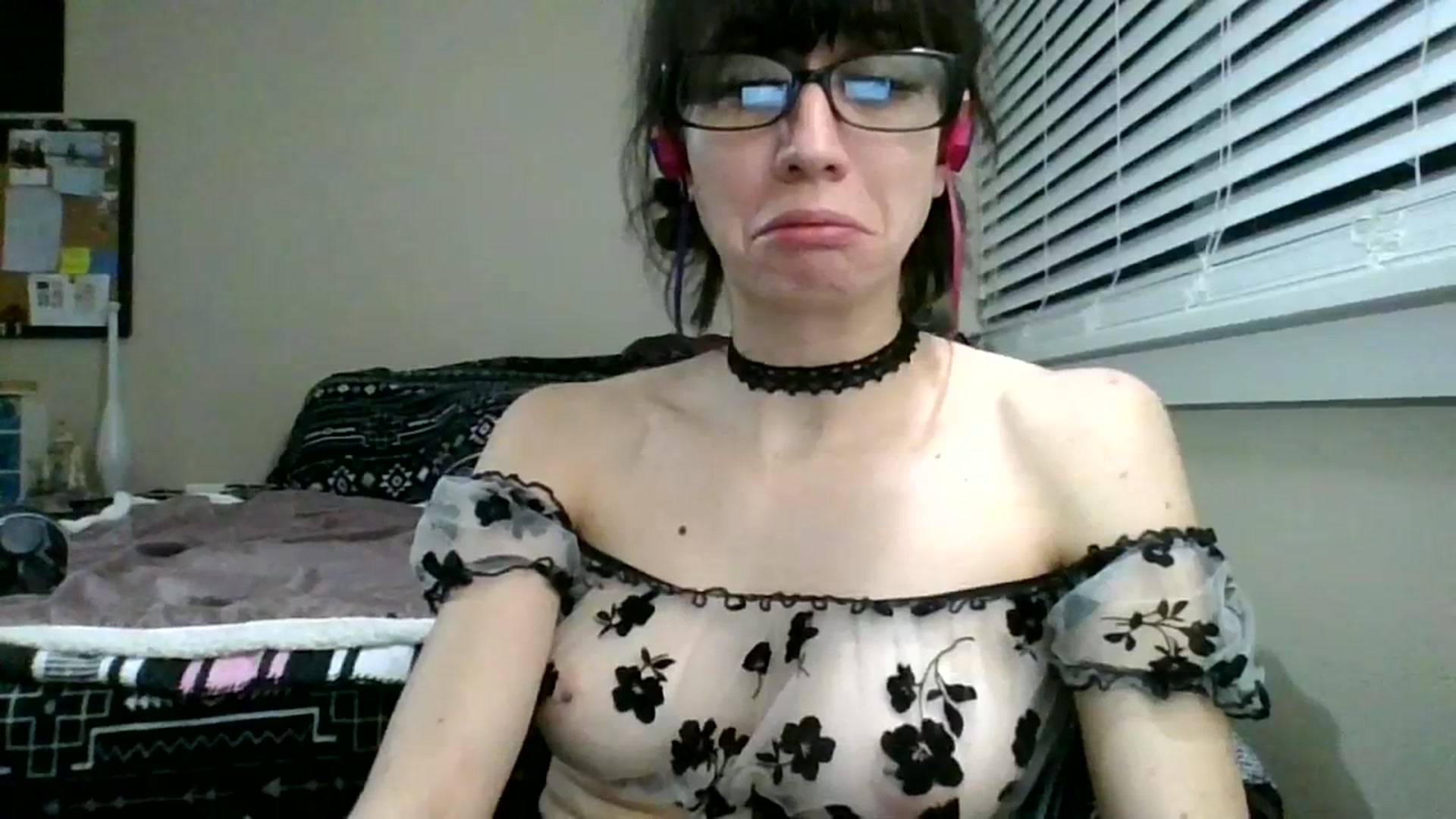 Gallery image thumbnail from ToniTime's myfreecams stream on, 12/17/2023, 12:44 image 14 of 20