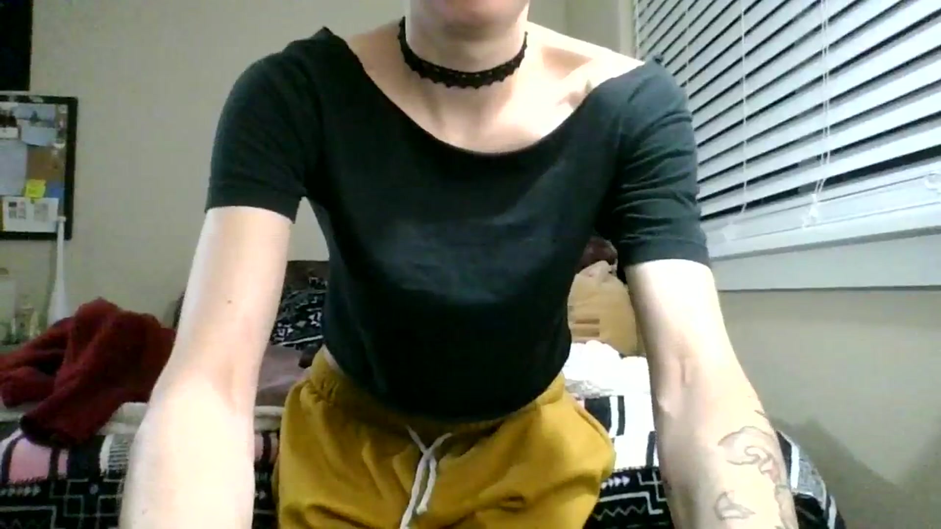 Gallery image thumbnail from ToniTime's myfreecams stream on, 12/17/2023, 14:38 image 17 of 20