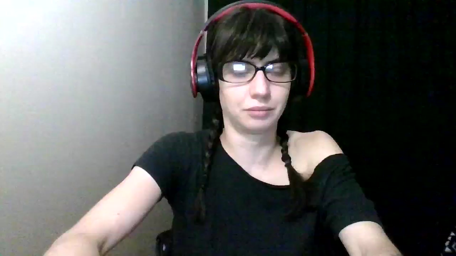 Gallery image thumbnail from ToniTime's myfreecams stream on, 12/18/2023, 10:40 image 14 of 20