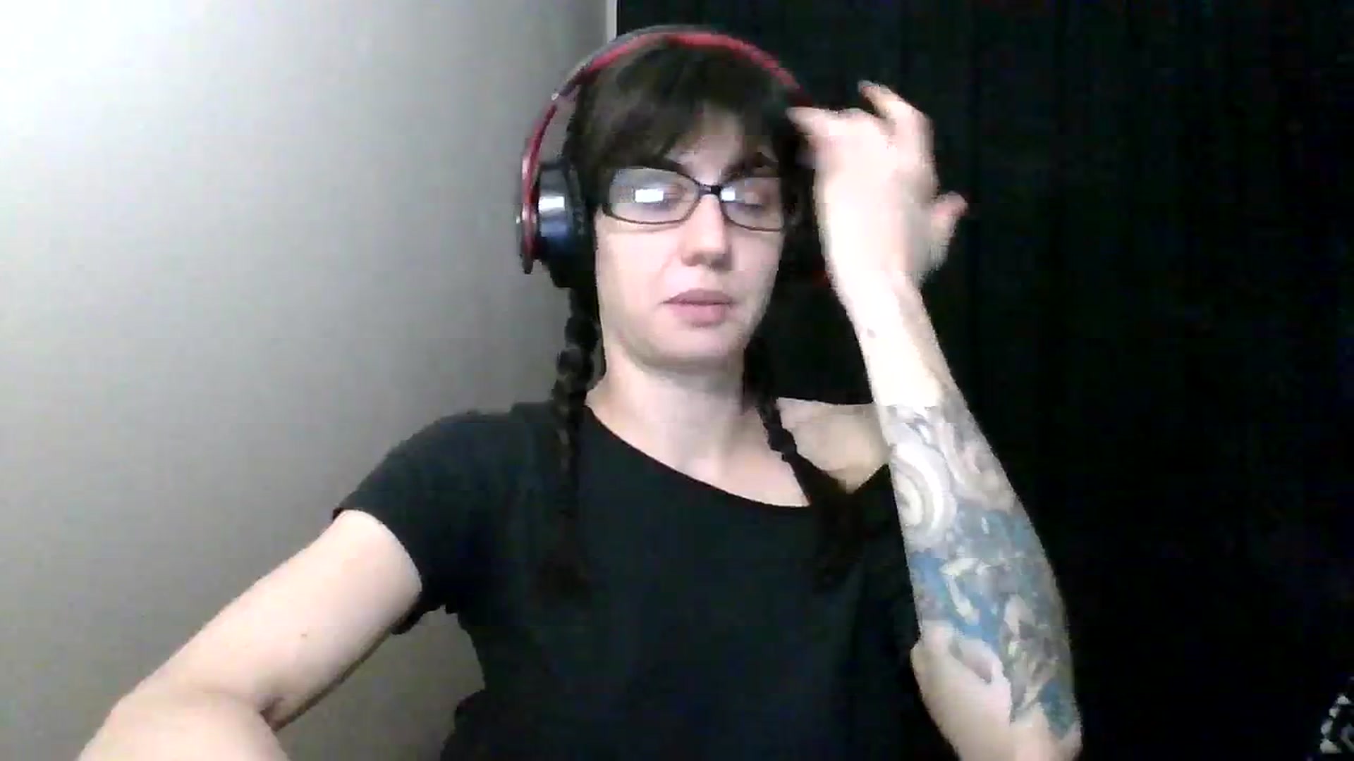 Gallery image thumbnail from ToniTime's myfreecams stream on, 12/18/2023, 10:40 image 12 of 20