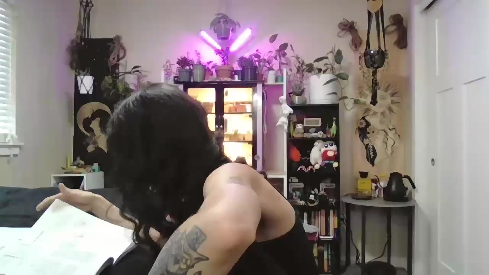 Gallery image thumbnail from ToniTime's myfreecams stream on, 09/29/2025, 24:36 image 5 of 20