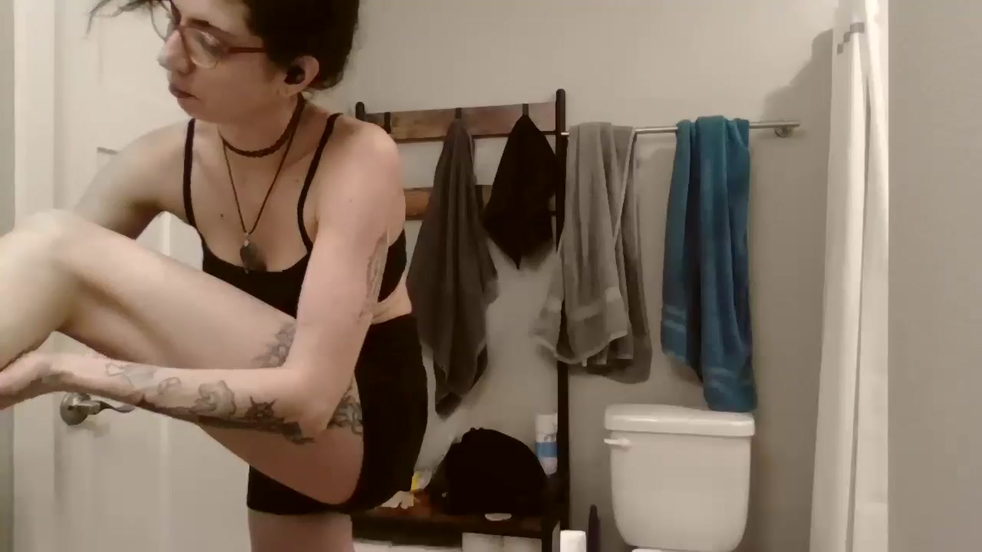Gallery image thumbnail from ToniTime's myfreecams stream on, 03/19/2026, 03:14 image 15 of 20