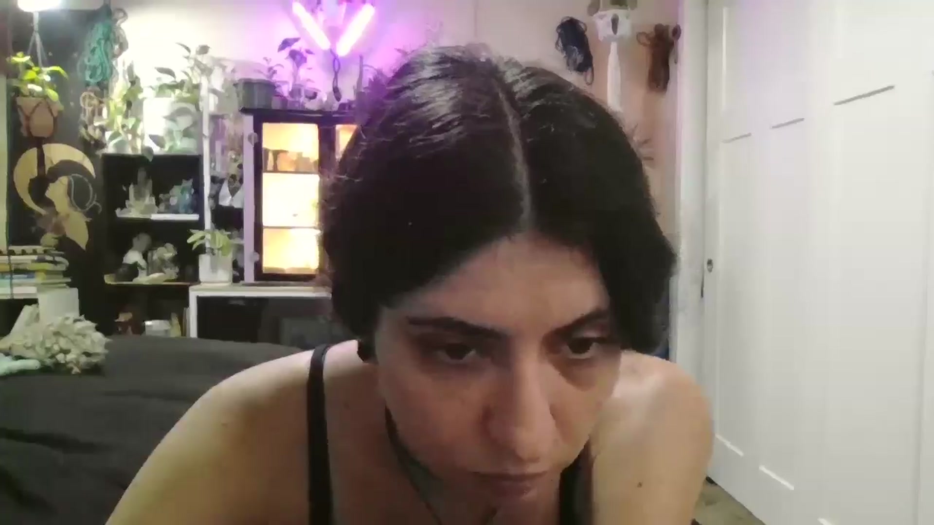 Gallery image thumbnail from ToniTime's myfreecams stream on, 04/13/2026, 03:52 image 16 of 20