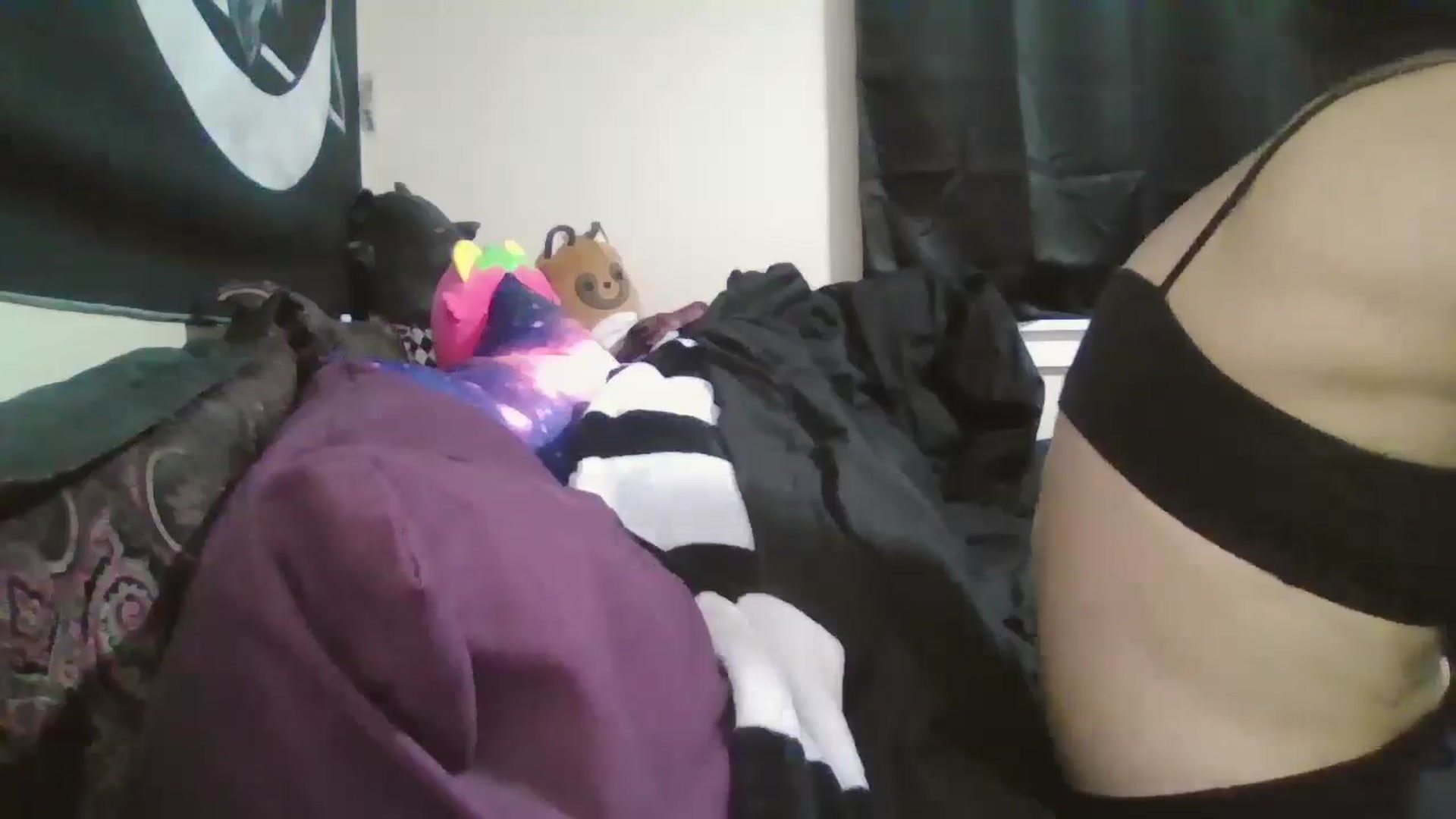 Gallery image thumbnail from ToniTime's myfreecams stream on, 04/16/2026, 07:04 image 19 of 20