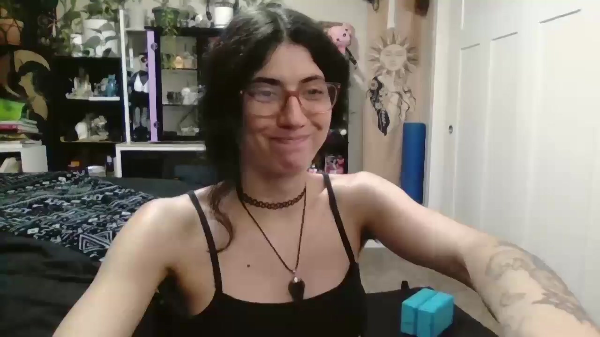 Gallery image thumbnail from ToniTime's myfreecams stream on, 04/16/2026, 07:04 image 8 of 20