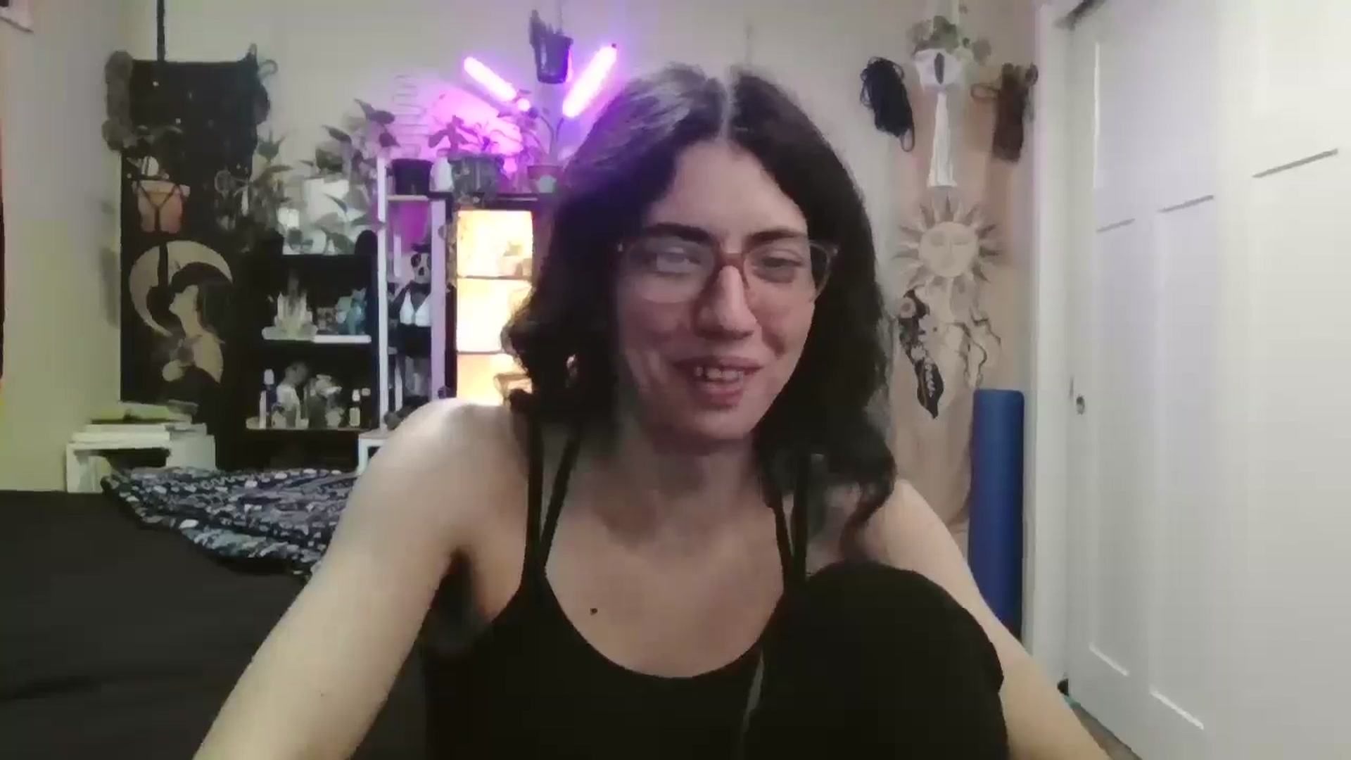 Gallery image thumbnail from ToniTime's myfreecams stream on, 04/30/2026, 19:39 image 17 of 20