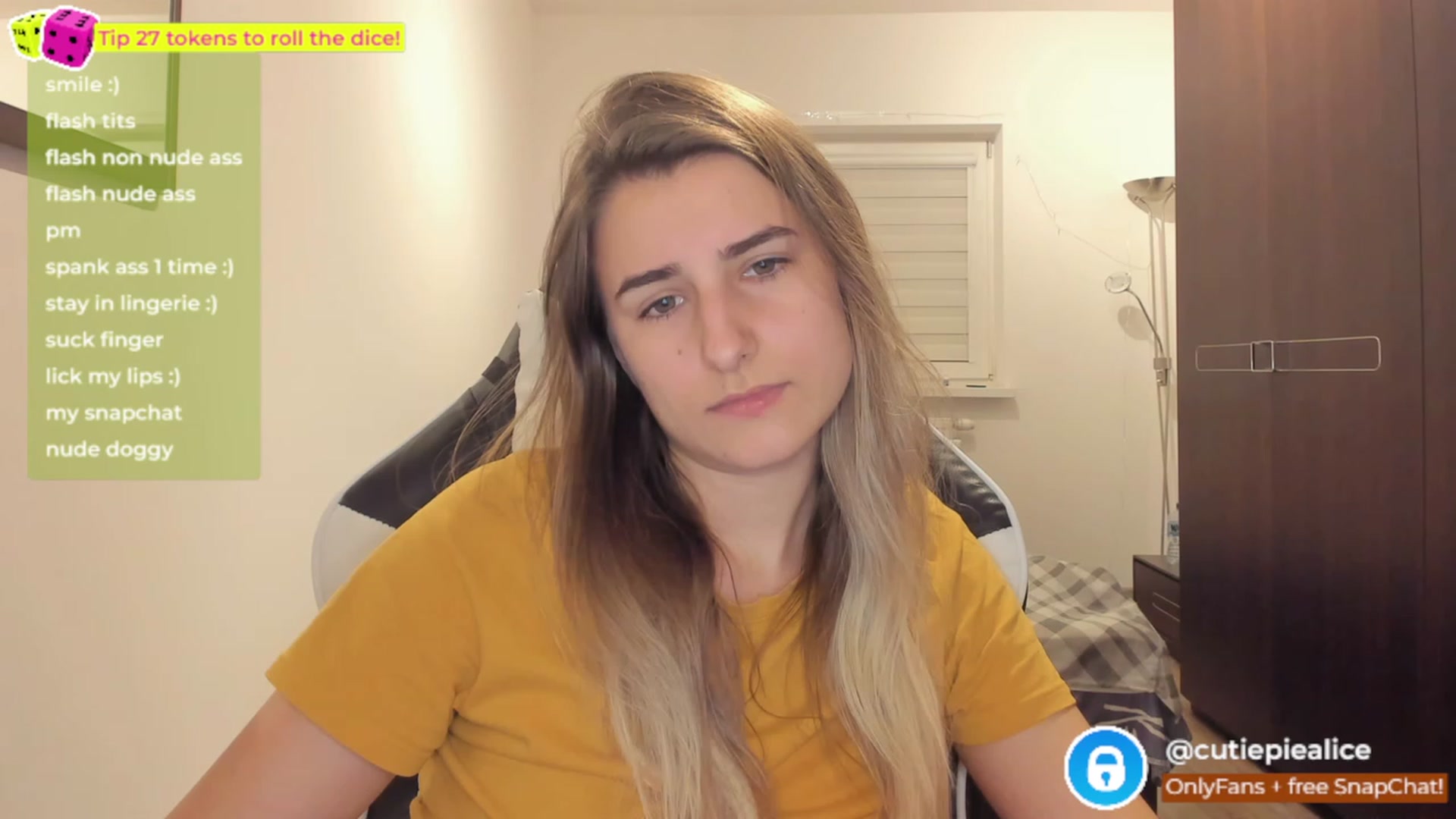 Gallery image thumbnail from TooBoringGirl's myfreecams stream on, 11/17/2022, 10:01 image 2 of 20