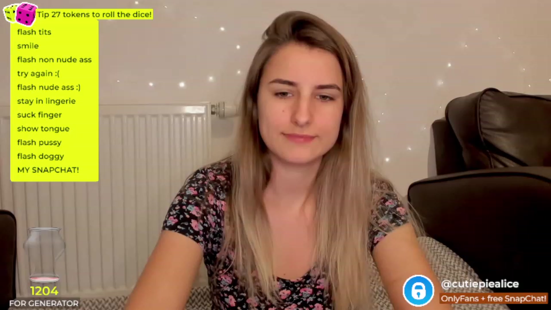 Gallery image thumbnail from TooBoringGirl's myfreecams stream on, 11/19/2022, 19:52 image 20 of 20