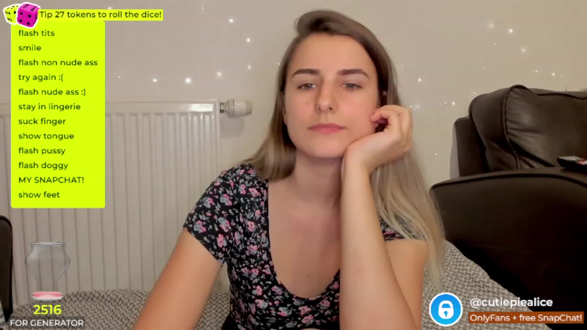 Gallery image thumbnail from TooBoringGirl's myfreecams stream on, 11/23/2022, 24:12 image 1 of 20