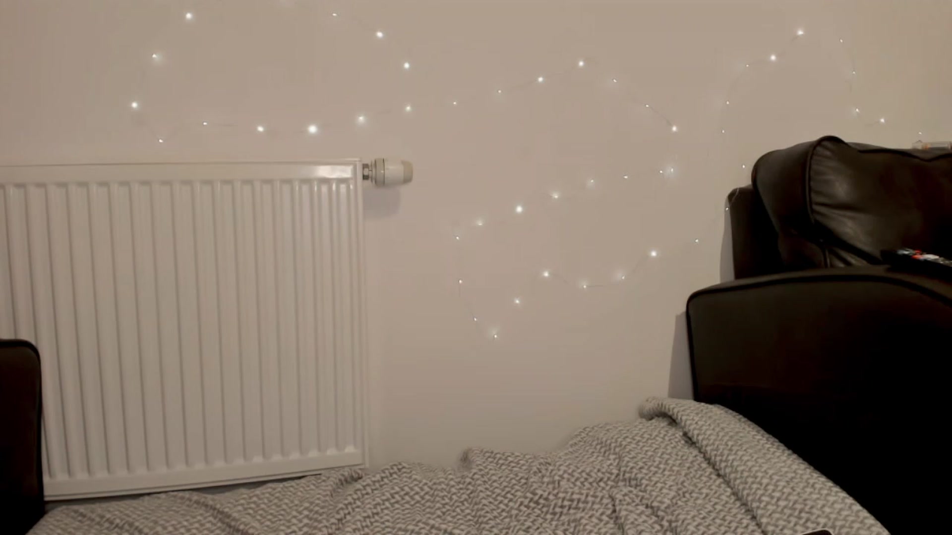 Gallery image thumbnail from TooBoringGirl's myfreecams stream on, 12/01/2022, 08:12 image 15 of 20
