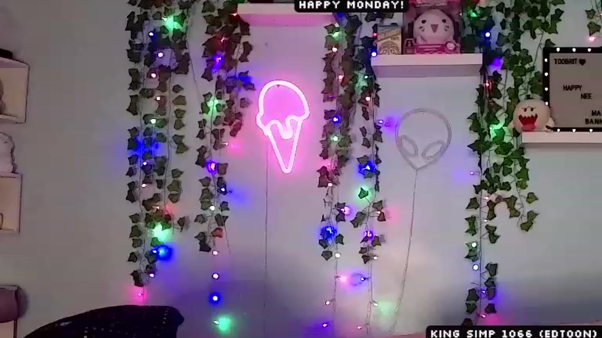 Gallery image thumbnail from TooBrit's myfreecams stream on, 12/27/2022, 07:26 image 1 of 20