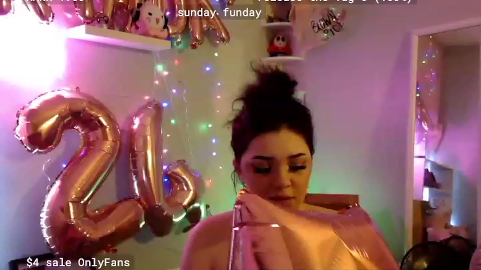 Gallery image thumbnail from TooBrit's myfreecams stream on, 03/06/2023, 04:54 image 16 of 20