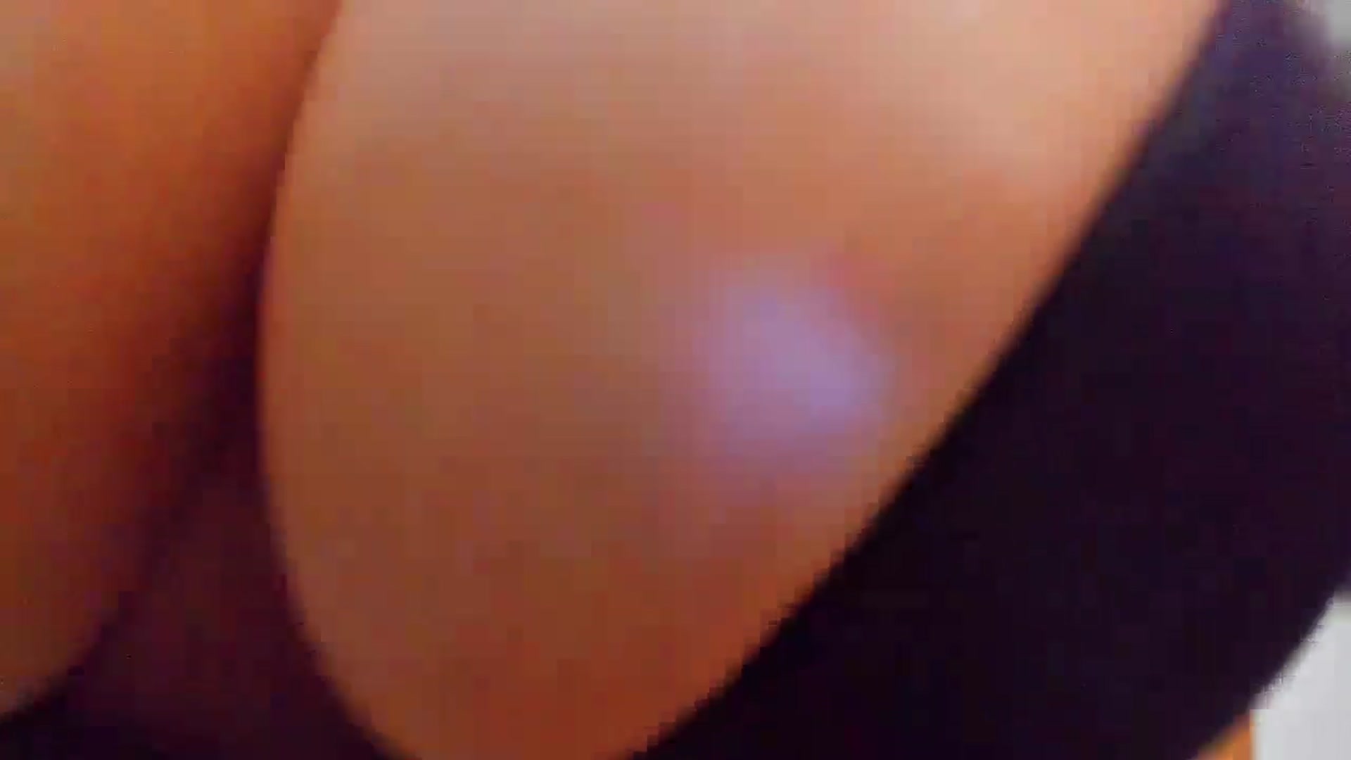 Gallery image thumbnail from TooHot___'s myfreecams stream on, 08/23/2024, 06:09 image 10 of 20