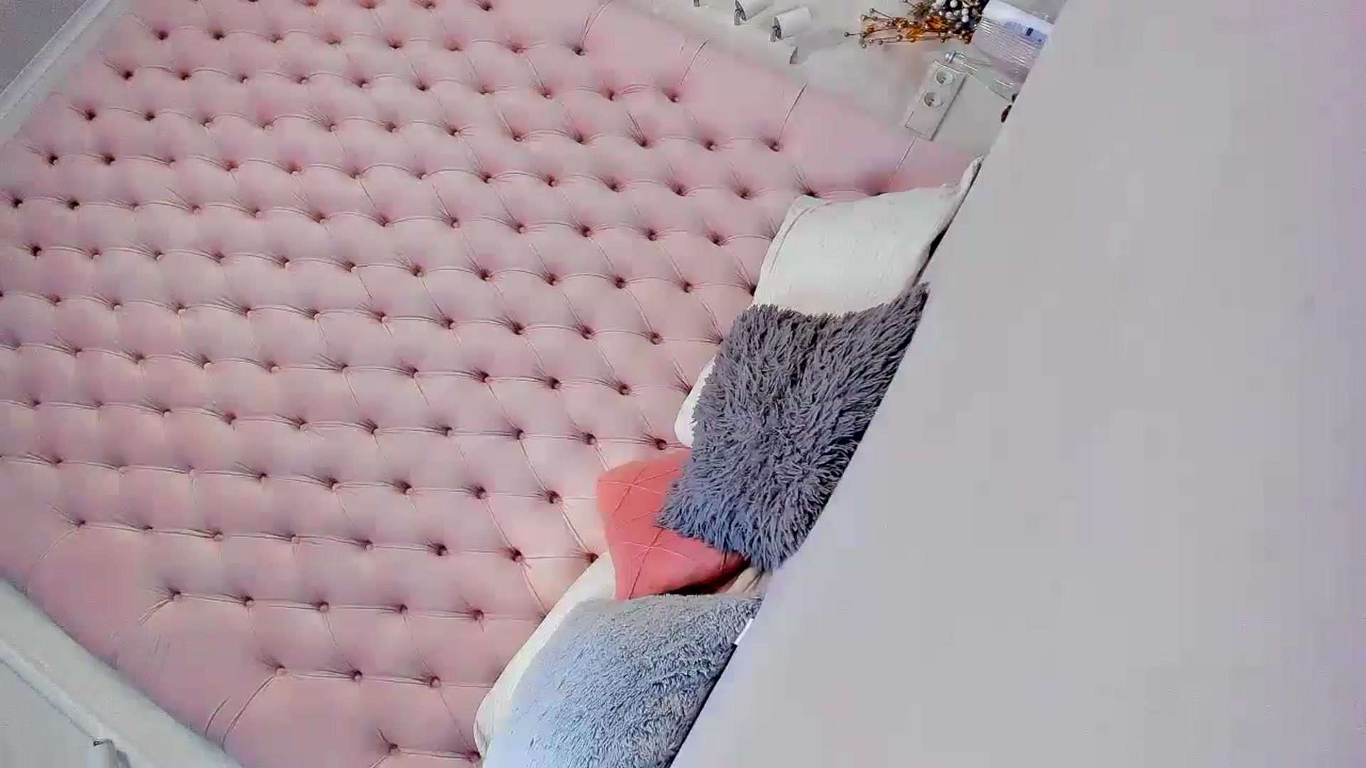 Gallery image thumbnail from TooHot___'s myfreecams stream on, 08/25/2024, 04:40 image 20 of 20