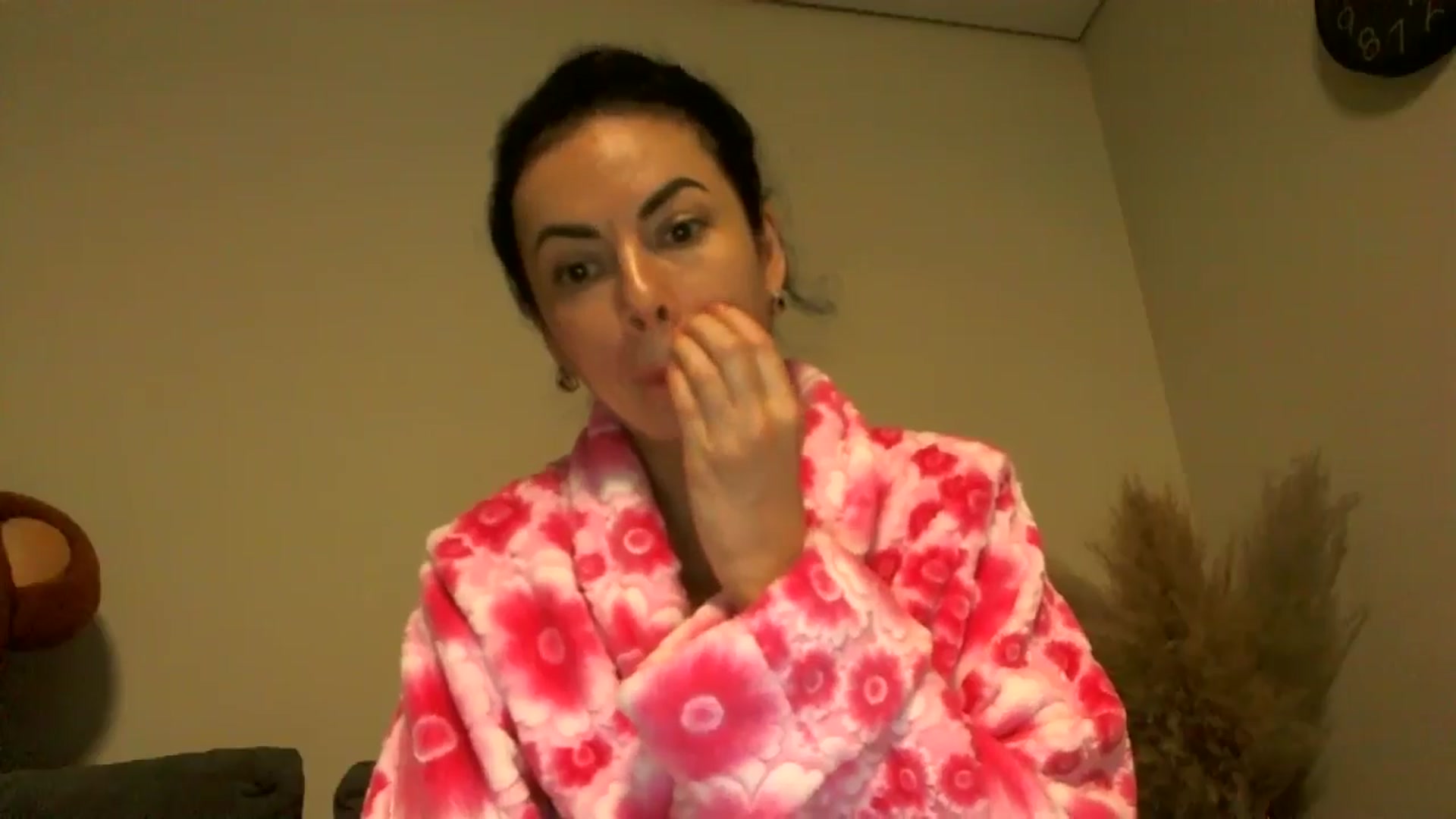 Gallery image thumbnail from TooOld4Sex's myfreecams stream on, 09/21/2024, 03:57 image 14 of 20
