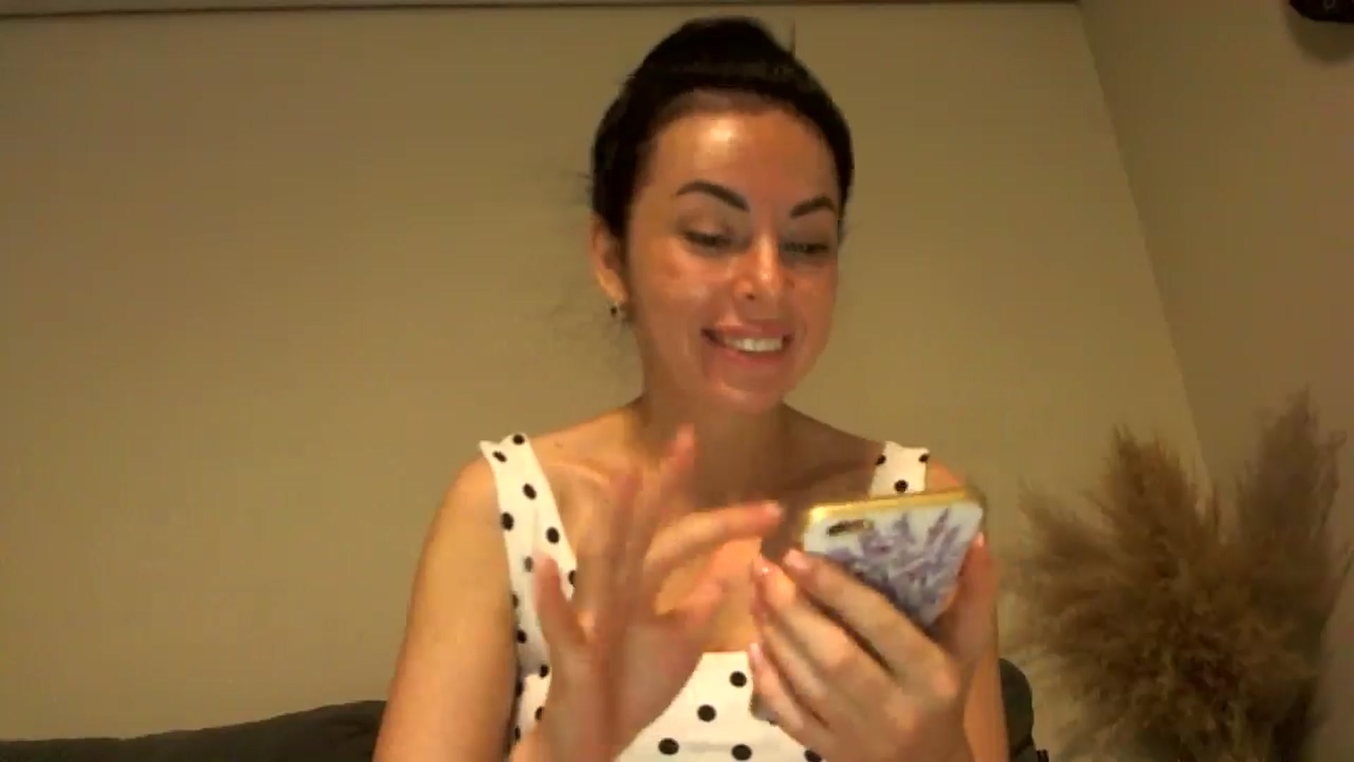 Gallery image thumbnail from TooOld4Sex's myfreecams stream on, 09/22/2024, 03:45 image 19 of 20