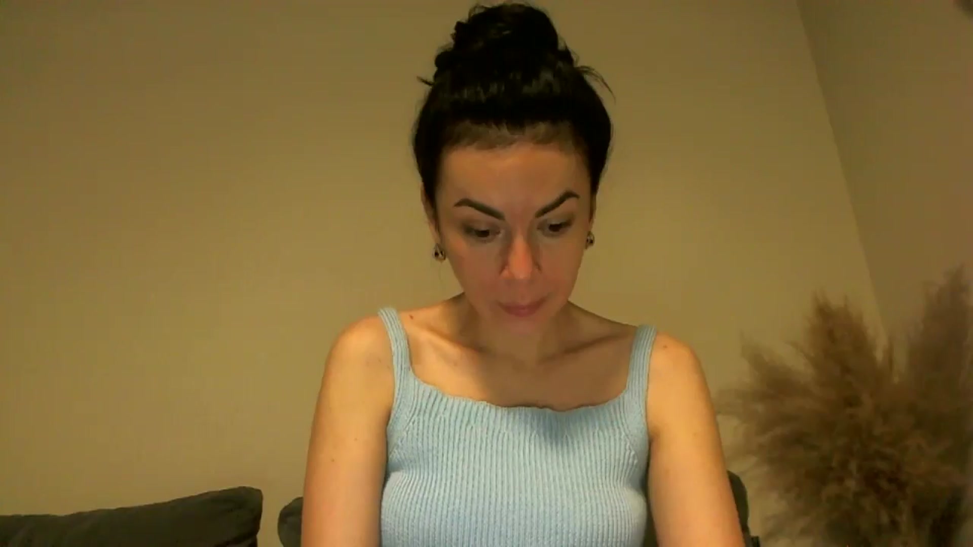 Gallery image thumbnail from TooOld4Sex's myfreecams stream on, 09/23/2024, 03:02 image 8 of 20
