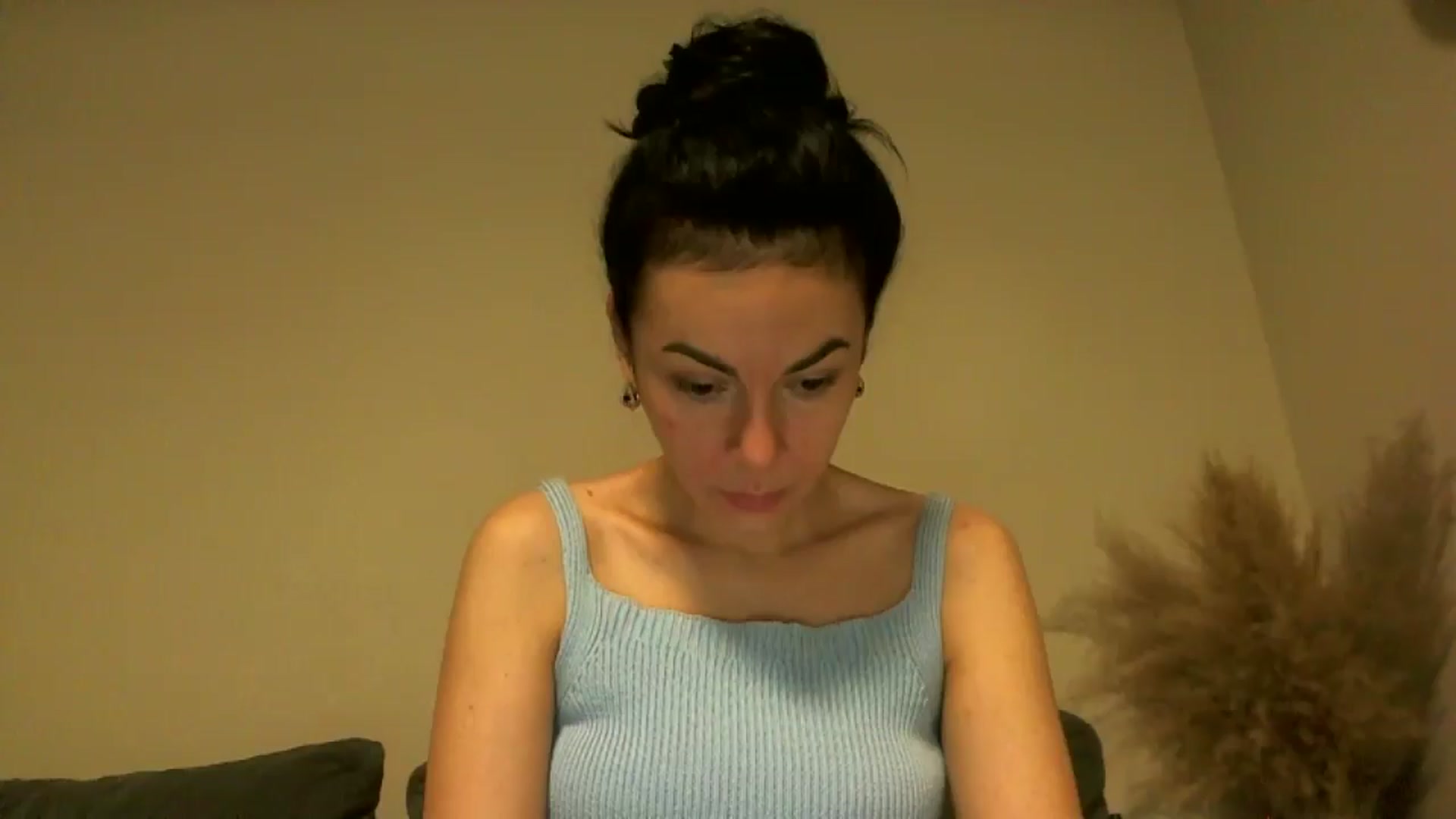 Gallery image thumbnail from TooOld4Sex's myfreecams stream on, 09/23/2024, 03:02 image 9 of 20