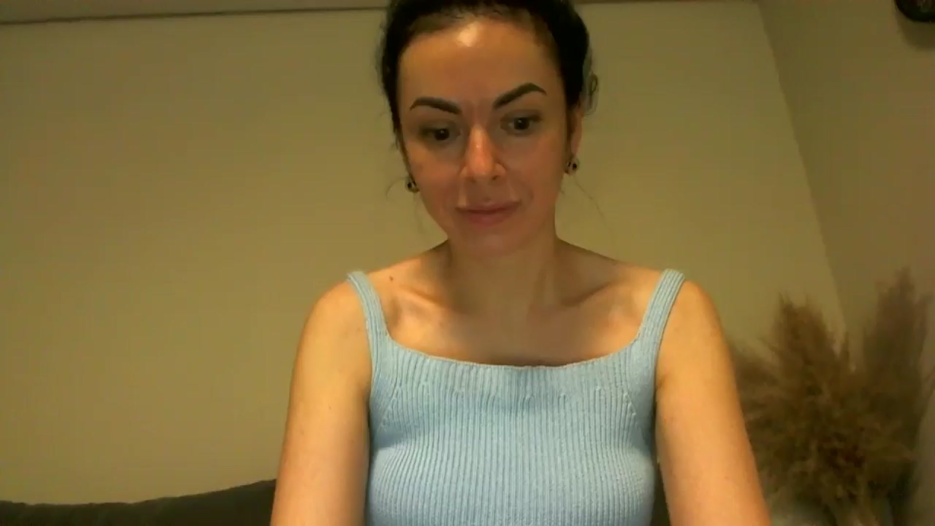 Gallery image thumbnail from TooOld4Sex's myfreecams stream on, 09/23/2024, 05:16 image 17 of 20