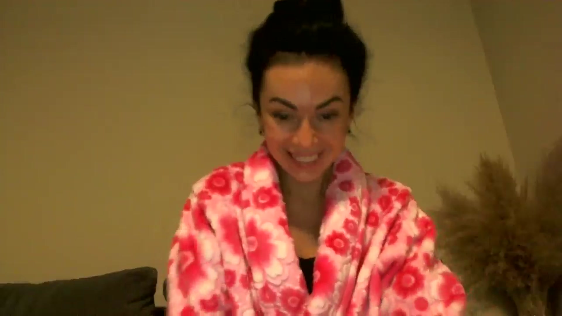 Gallery image thumbnail from TooOld4Sex's myfreecams stream on, 09/25/2024, 03:21 image 13 of 20