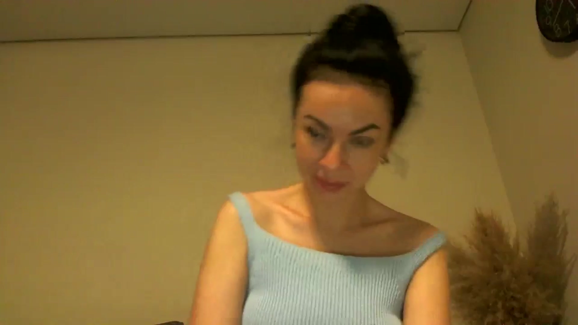 Gallery image thumbnail from TooOld4Sex's myfreecams stream on, 09/29/2024, 02:47 image 14 of 20