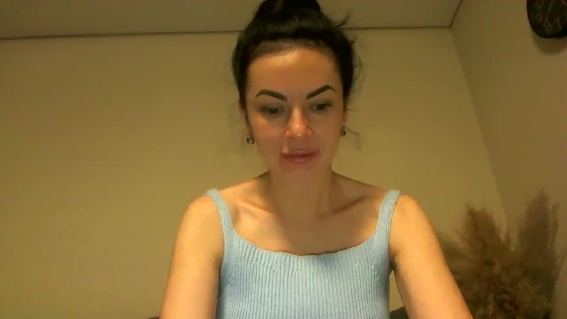 Gallery image thumbnail from TooOld4Sex's myfreecams stream on, 09/29/2024, 02:47 image 13 of 20