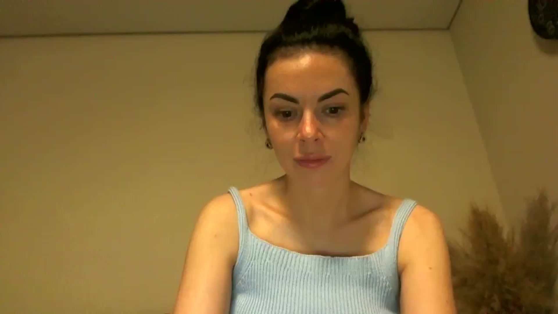 Gallery image thumbnail from TooOld4Sex's myfreecams stream on, 10/13/2024, 04:31 image 1 of 20