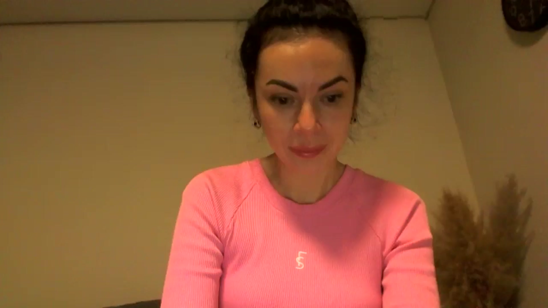 Gallery image thumbnail from TooOld4Sex's myfreecams stream on, 10/16/2024, 04:01 image 19 of 20