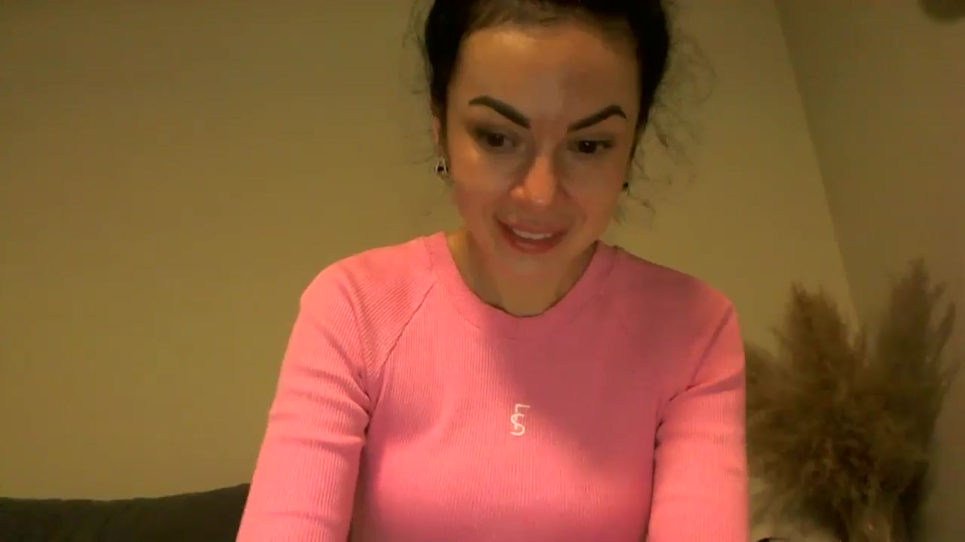 Gallery image thumbnail from TooOld4Sex's myfreecams stream on, 10/16/2024, 04:01 image 9 of 20