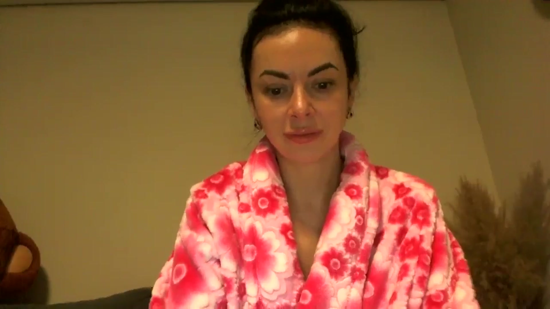 Gallery image thumbnail from TooOld4Sex's myfreecams stream on, 10/18/2024, 04:04 image 3 of 20