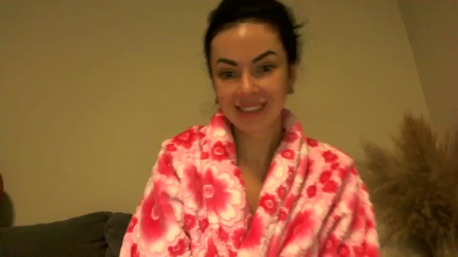 Gallery image thumbnail from TooOld4Sex's myfreecams stream on, 10/18/2024, 04:04 image 16 of 20