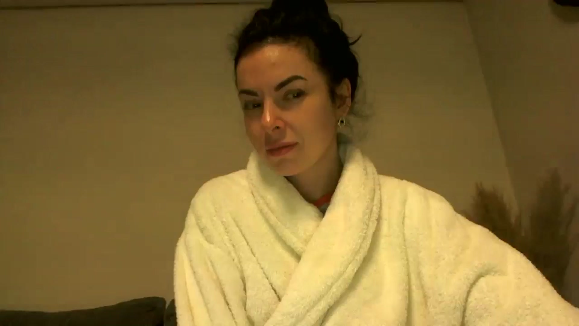 Gallery image thumbnail from TooOld4Sex's myfreecams stream on, 10/23/2024, 04:47 image 7 of 20